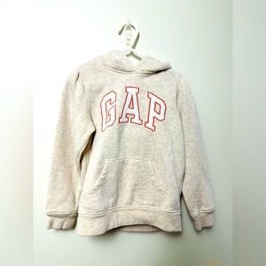 Sweatshirt cream from gap for girl toddler 5years nice for cold weather